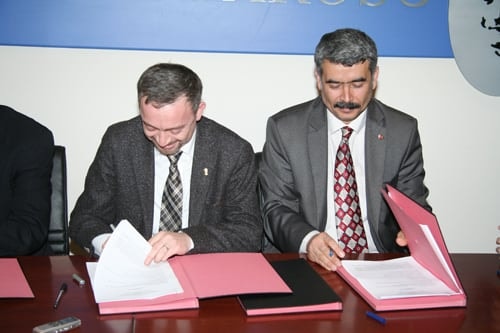 Baro Çalışanları Toplu İş Sözleşmesi İmzalandı

 - 5