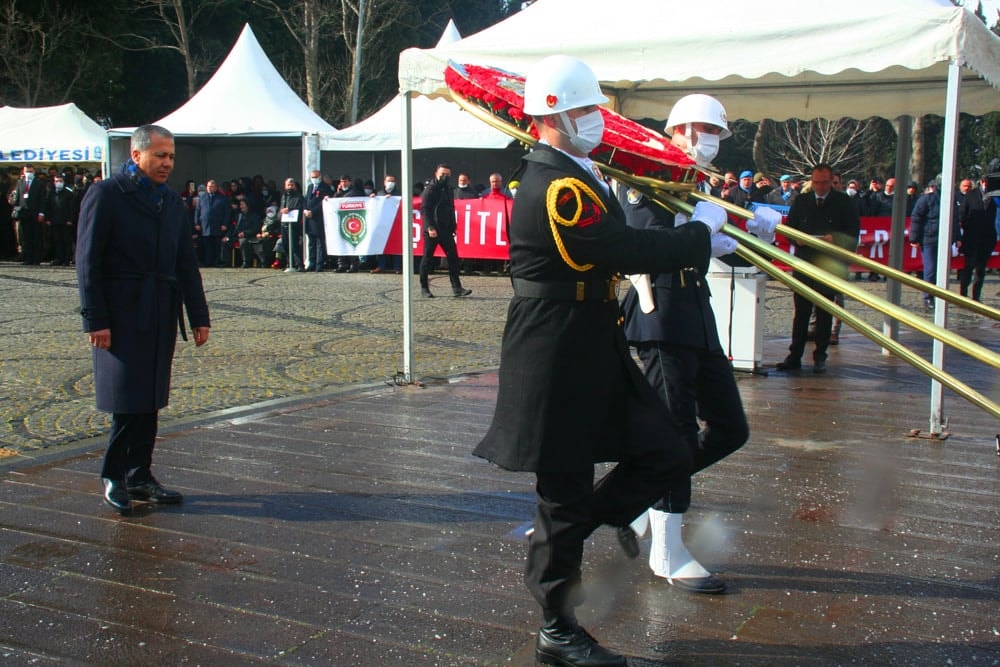 Çanakkale Şehitlerimizi Saygı ve Minnetle Andık - 11