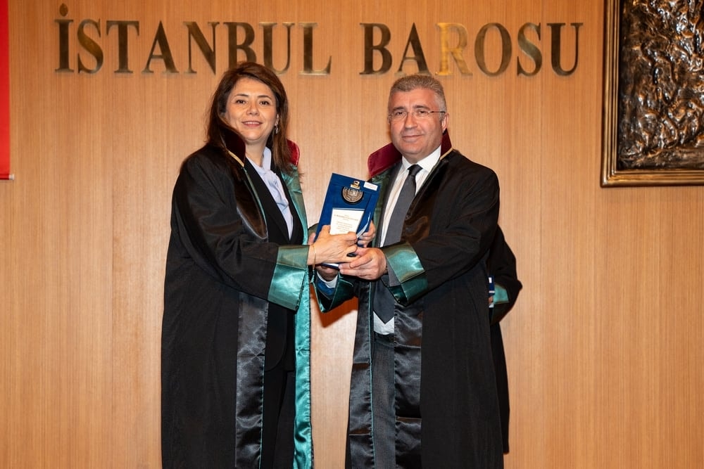 Meslekte 25, 30 ve 35 Yılını Dolduran Meslektaşlarımıza Plaket Verildi - 111