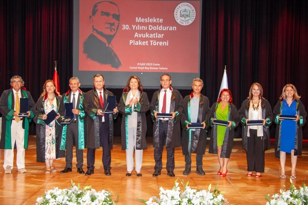 Meslekte 25, 30 ve 35 Yılını Dolduran Meslektaşlarımıza Plaket Verildi - 48