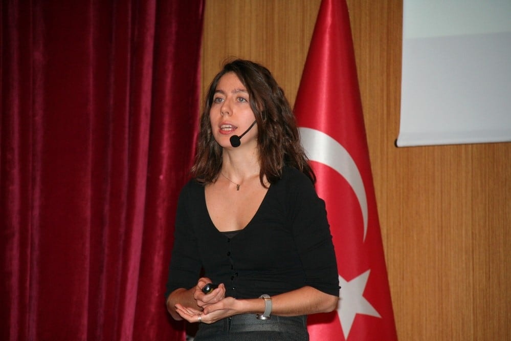 Sağlık Teknolojileri ve Hukuk Konferansı - 90