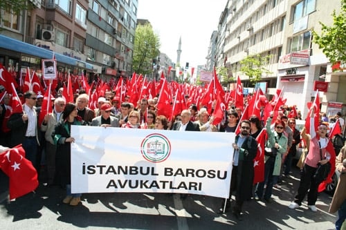 Çağlayan’Da Çağlayan Halk:“Ne Darbe İstiyoruz, Ne Şeriat” - 2
