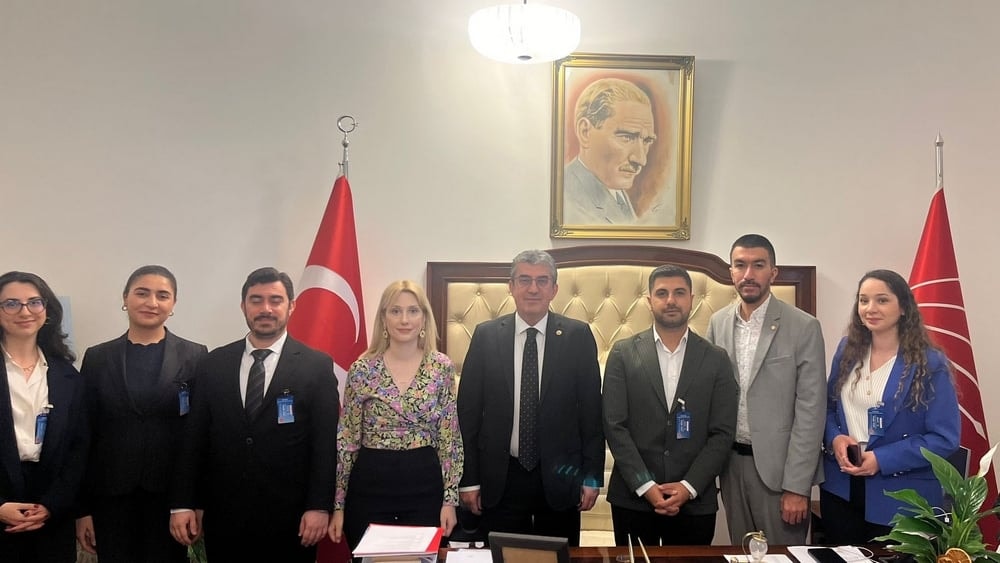 Genç Avukatlar Merkezimiz “Genç Avukatlara Yeni İş Alanları Yaratmayı Amaçlayan” Kanun Teklifini ve 9. Yargı Paketinde Adli Yardıma İlişkin Düzenlemeyi TBMM’de Grubu Bulunan Partilerle Görüştü - 2
