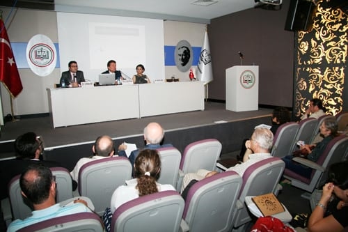 Hukuk Ve Tıp Mensupları Arasında Ortak Dil
 - 71