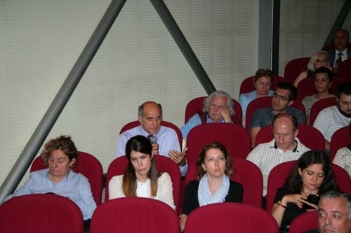 İş Hukukuna İlişkin Sorunlar Ve Çözüm Önerileri
 - 50