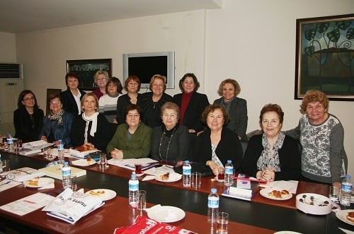 Kadın Kuruluşları, İstanbul Barosuna Kutlama Ziyaretinde Bulundu

