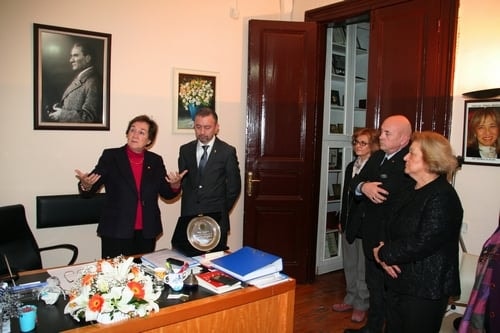 Mahmut Esat Bozkurt Hukuk Ödülü Prof. Dr. Aysel Çelikel’E Verildi
 - 31