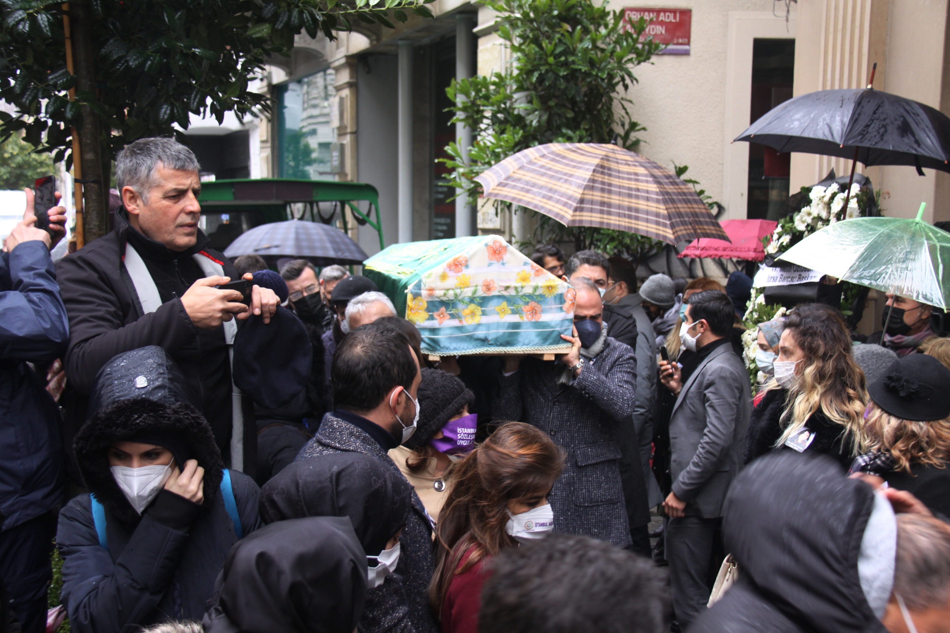Katledilen Meslektaşımız Av. Dilara Yıldız Son Yolculuğuna Uğurlandı - 5