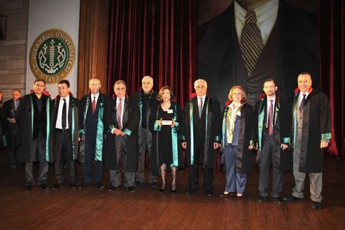 İstanbul Barosu 132. Kuruluş Yıldönümü Ve 
5 Nisan Avukatlar Günü
Etkinliklerle Kutlanmaya Başlandı - 31