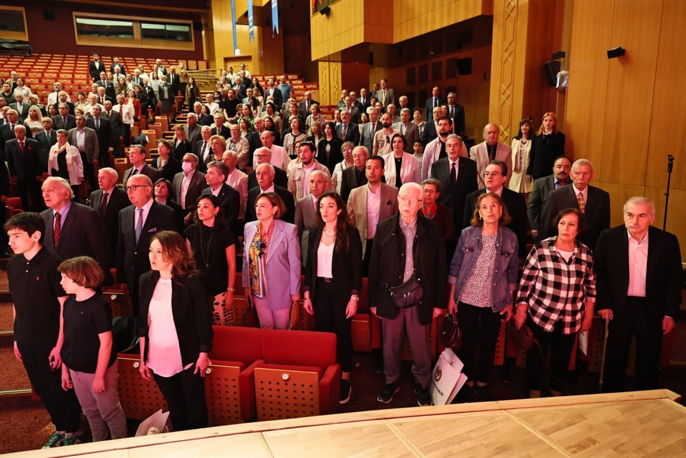 Meslekte 40, 50 ve 60 Yılını Dolduran Meslektaşlarımıza Plaket Verildi - 128