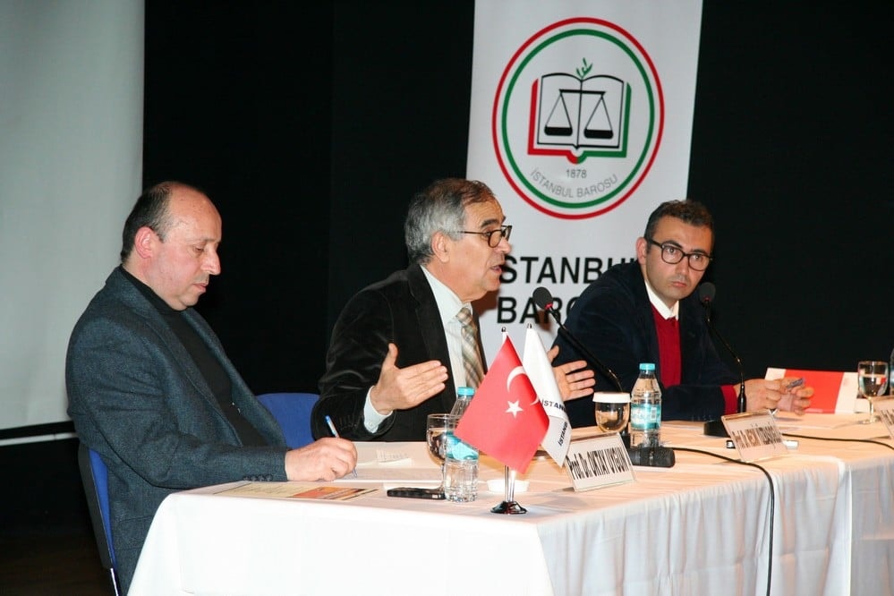 Hukuksal Gerçeklikler Bağlamında Anayasa Değişikliği - 87