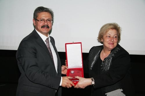 Twitter Kapatmak Hukuk Devletinde Olacak Şey Değil - 64