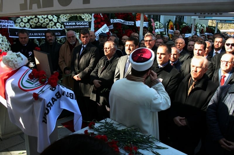 Başkanımız Av. Kazım Kolcuoğlu’nu Son Yolculuğuna Uğurladık - 143