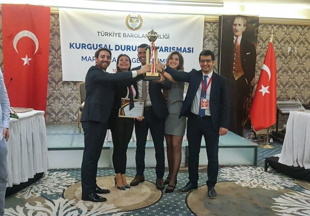 İstanbul Barosu Stajyer Avukatları Türkiye Kurgusal Duruşma Yarışması Marmara Bölgesi Birincisi Oldu - 2