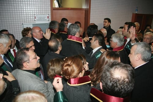 Savunmanın Ve Baro'nun Yargılandığı Dava 
24 Şubat’A Ertelendi - 13