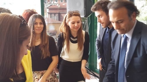 29. Dönem Hukuk İngilizcesi Ve Terminolojisi Derslerini Tamamlayanlara Katılım Belgeleri Verildi 
 - 32