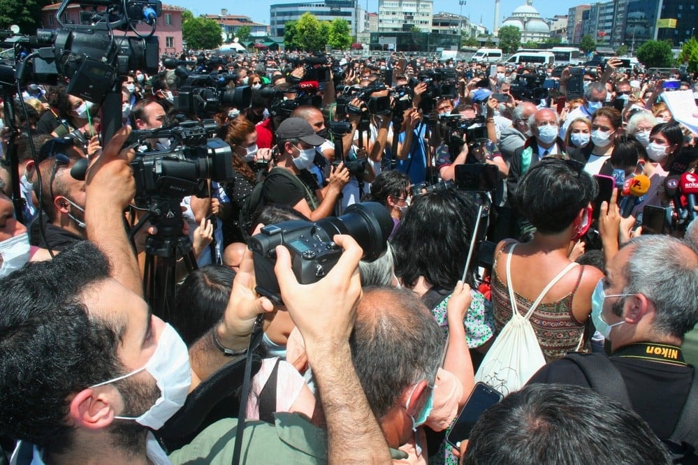 Yasa Yapma Gücünü Silah Olarak Kullananları Uyarıyoruz - 66