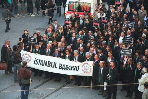 Barolar “Yargıya Ve Ülkeye Sahip Çıkma” Yürüyüşü Yaptılar - 35