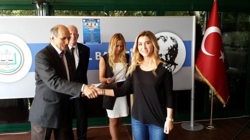 29. Dönem Hukuk İngilizcesi Ve Terminolojisi Derslerini Tamamlayanlara Katılım Belgeleri Verildi 
 - 25