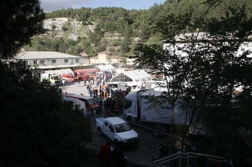 İstanbul Barosu Başkan Ve Yönetim Kurulu Üyeleri, Acıyı Paylaşmak, İncelemelerde Bulunmak İçin Soma’Daydı

 - 38