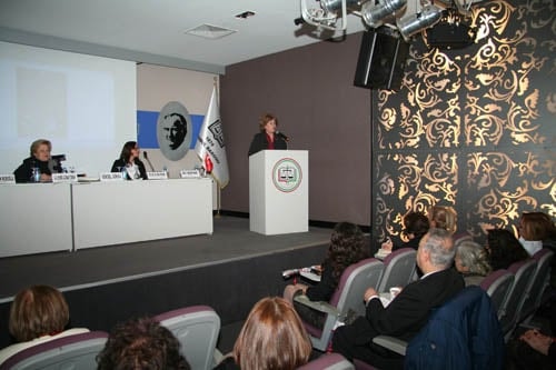 Kadına Şiddet Durmak Bilmiyor

 - 93