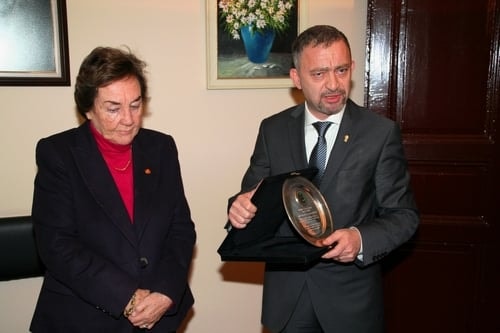 Mahmut Esat Bozkurt Hukuk Ödülü Prof. Dr. Aysel Çelikel’E Verildi
 - 24