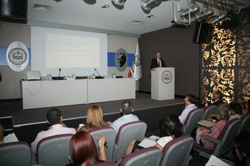 E-Ticaret İçin Yeni Yasal Düzenlemeler
 - 1