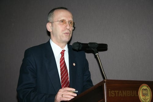 Baro Meclisi Genel Kurulu
Yargıya Yapılan Müdahaleleri Görüştü - 14