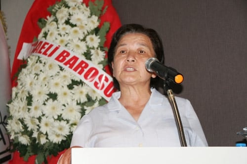 Türkiye Baroları Hayvan Hakları 1. Kurultayı
İstanbul’Da Yapıldı
 - 13