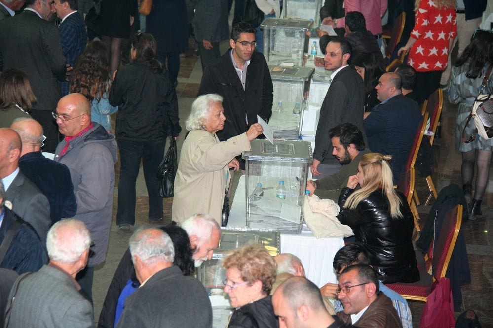 Başkan Durakoğlu Güven Tazeledi - 529