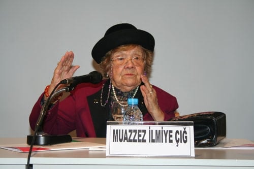 Muazzez İlmiye Çığ
Konuğumuzdu - 2