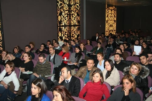 Kadın Hakları Ve Aile İçi Şiddet Semineri Devam Ediyor
 - 15