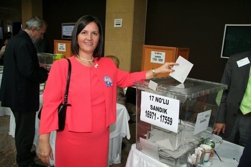 Ümit Kocasakal İstanbul Barosu Başkanlığına Yeniden Seçildi 

 - 268