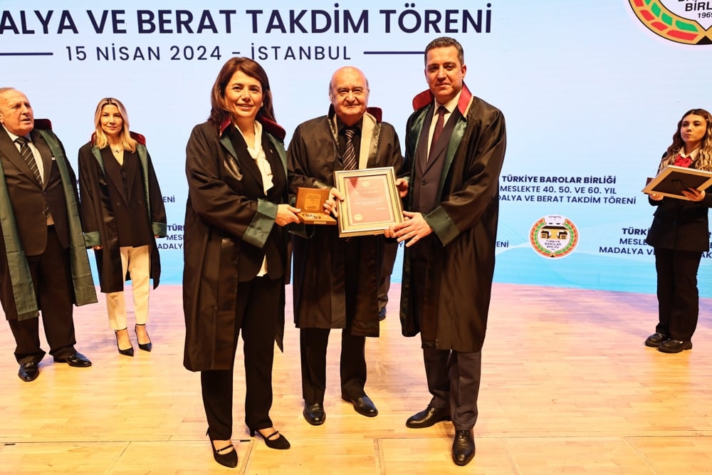 Meslekte 40, 50 ve 60 Yılını Dolduran Meslektaşlarımıza Plaket Verildi - 209