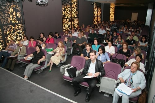 Kadın Hakları Merkezi Eğitim Semineri Yapıldı
 - 11