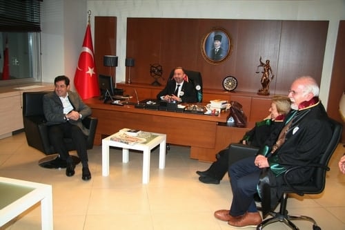 Hukuk Silah, Polis Yargı Olamaz!
 - 91