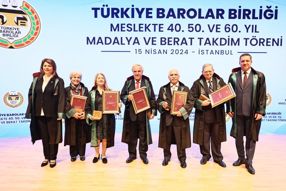 Meslekte 40, 50 ve 60 Yılını Dolduran Meslektaşlarımıza Plaket Verildi - 48
