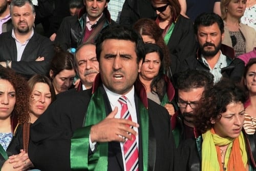 Avukatlardan Hukuksuzluğa Protesto

 - 3