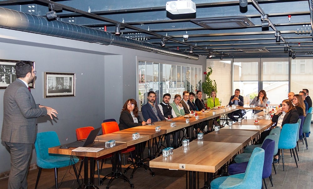 İstanbul Barosu Avukat Hakları Merkezi Yürütme Kurulu İstanbul Barosu Başkanı Av. Filiz Saraç Başkanlığında Toplandı