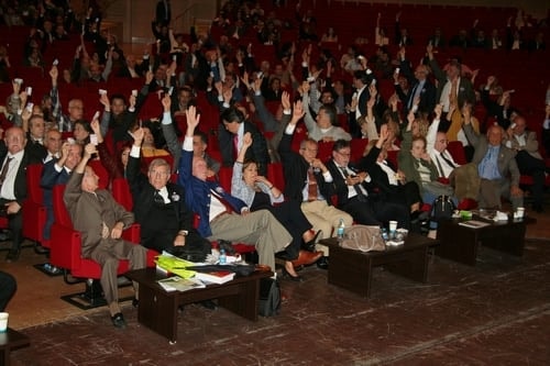 Ümit Kocasakal İstanbul Barosu Başkanlığına Yeniden Seçildi 

 - 170
