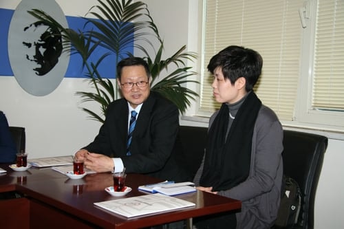 Çin Halk Cumhuriyeti  Shanghai Kentinden Hukukçular Baromuzu Ziyaret Ettiler
 - 1