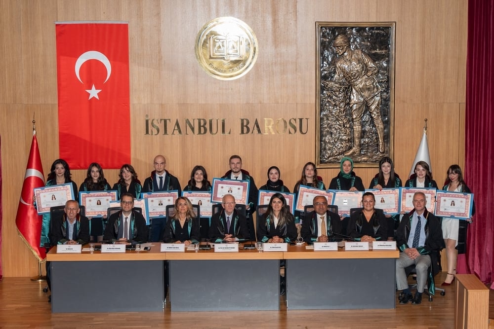 İstanbul Barosu Başkanı Av. Prof. Dr. İbrahim Kaboğlu ve Yönetim Kurulunun İlk Ruhsat Töreni - 10