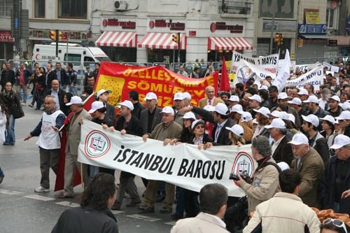 1 Mayıs Coşkuyla Kutlandı

 - 25