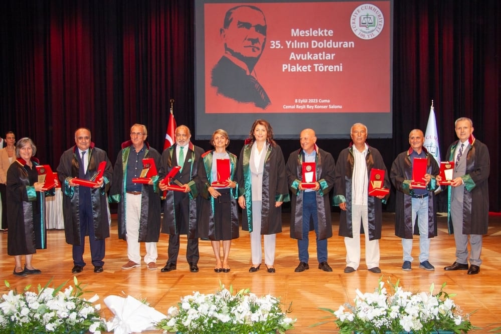 Meslekte 25, 30 ve 35 Yılını Dolduran Meslektaşlarımıza Plaket Verildi - 18