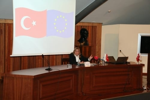 İfade Özgürlüğü Açısından Mevzuattan Ve Uygulamadan Kaynaklanan Sorunlar Var
 - 28