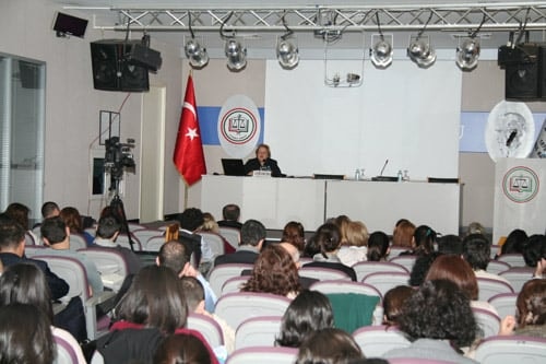 “Kadın Hakları Ve Aile İçi Şiddet” Konulu Sertifika Programı

 - 61