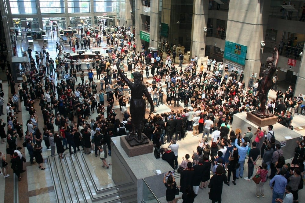 Avukatların Direnişi Sürüyor - 35