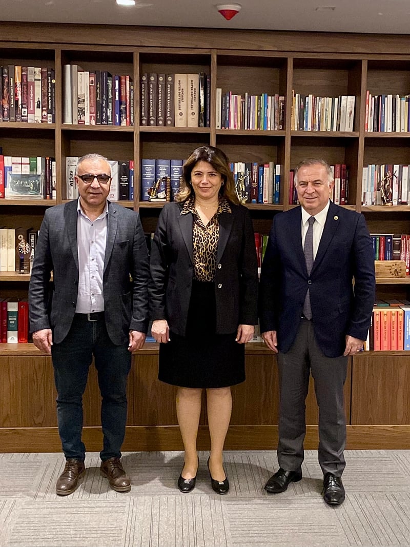İstanbul Milletvekili Gökan Zeybek’ten Başkanımız Av. Filiz Saraç’a Ziyaret - 2