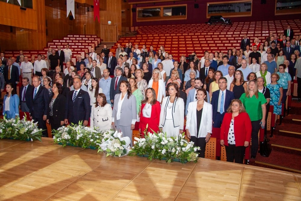 Meslekte 25, 30 ve 35 Yılını Dolduran Meslektaşlarımıza Plaket Verildi - 2