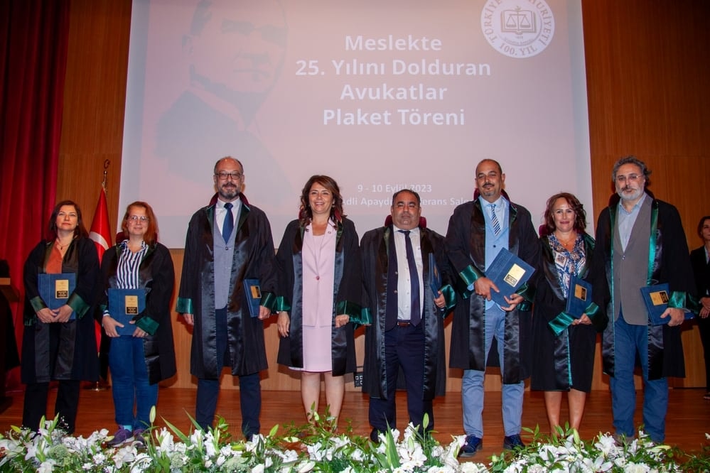 Meslekte 25, 30 ve 35 Yılını Dolduran Meslektaşlarımıza Plaket Verildi - 96